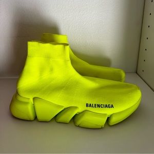 neon yellow BALENCIAGA
Women's Speed 2.0 Knit High Top Sock Sneakers size 39